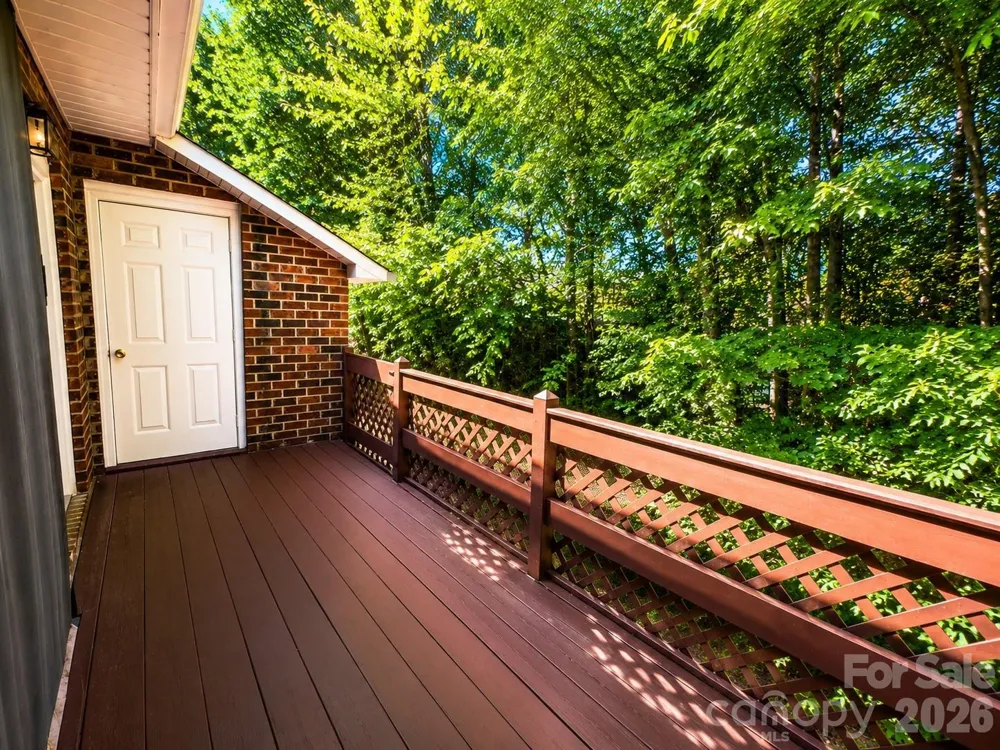 1491 20th Avenue NE #6 Hickory, NC 28601