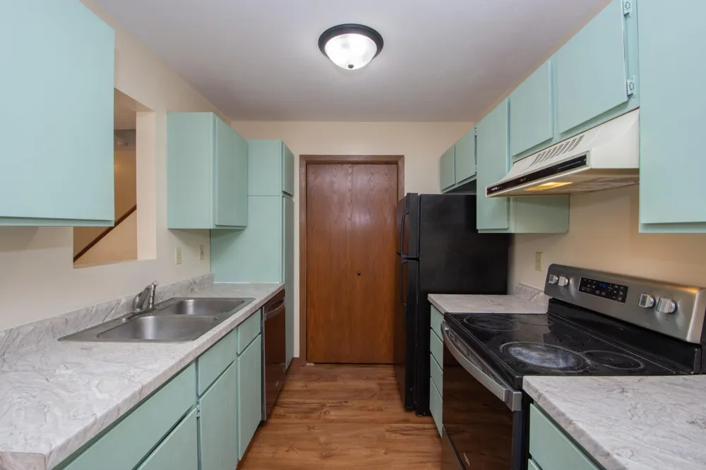 2231 32nd Avenue S Fargo, ND 58103