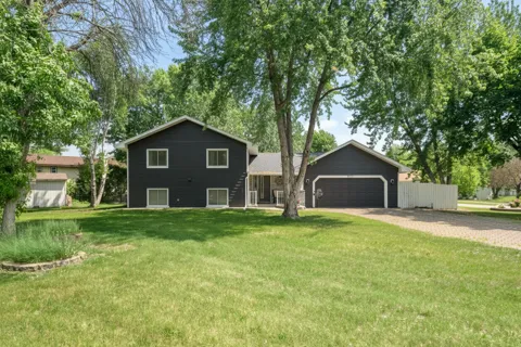 7712 College Park Drive
