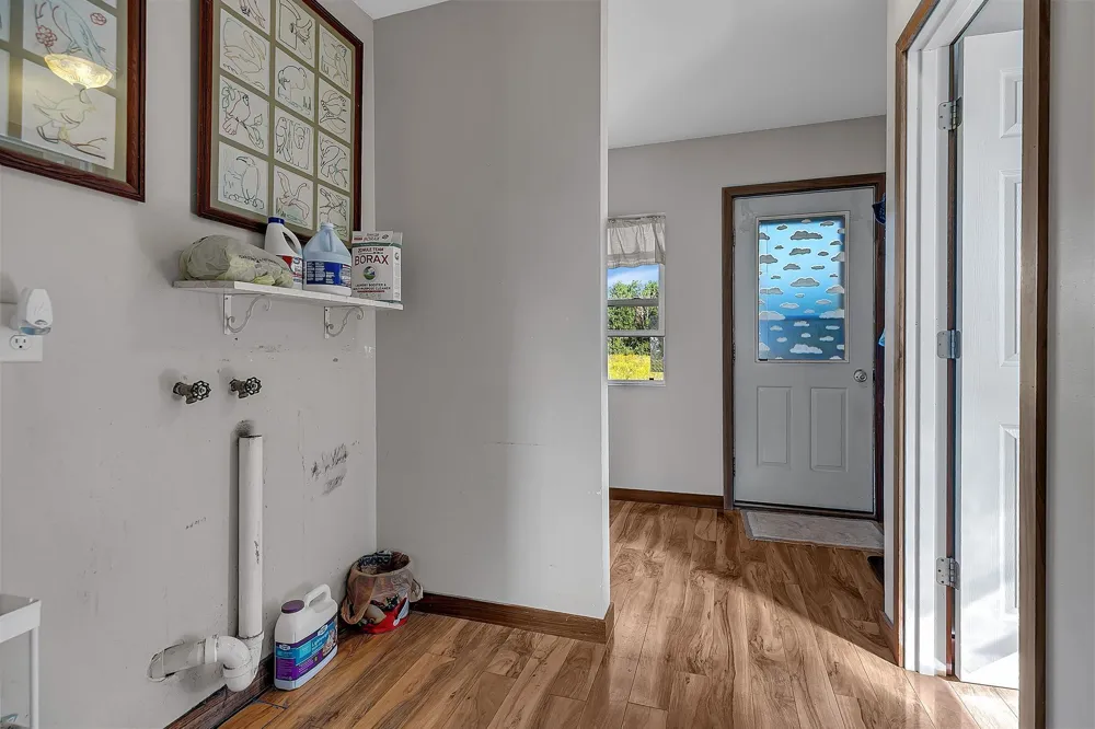 17311 Highway 23 NE Oak Park, MN 56357