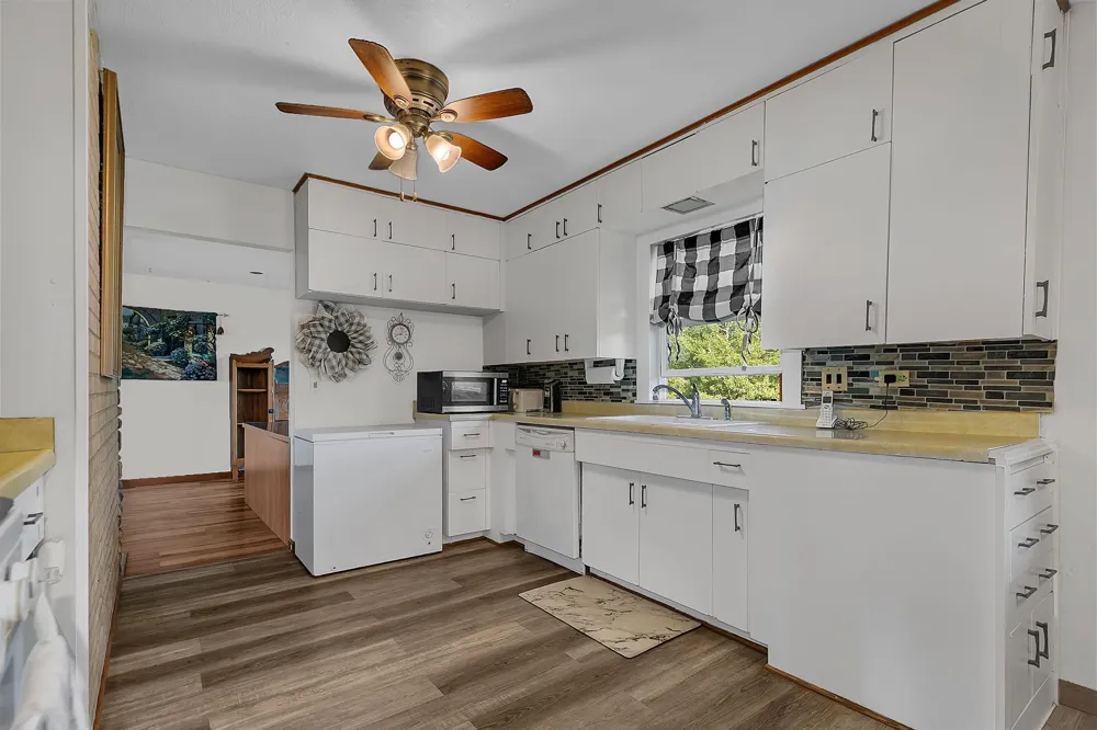 17311 Highway 23 NE Oak Park, MN 56357