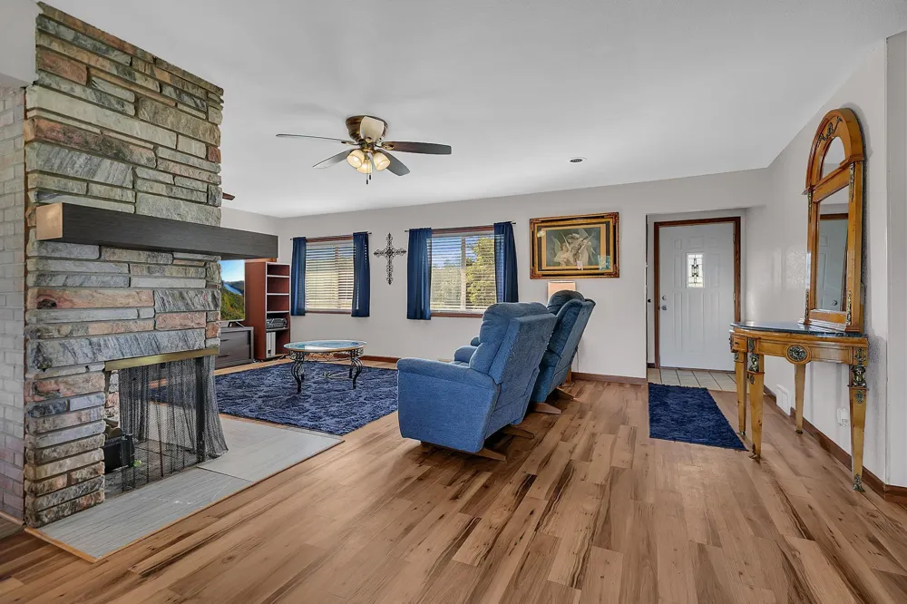17311 Highway 23 NE Oak Park, MN 56357