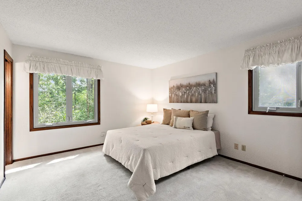 2101 Sheridan Hills Road Minnetonka, MN 55391