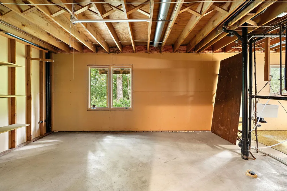 2101 Sheridan Hills Road Minnetonka, MN 55391