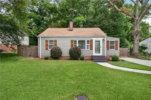 317 Phillips Drive SE
