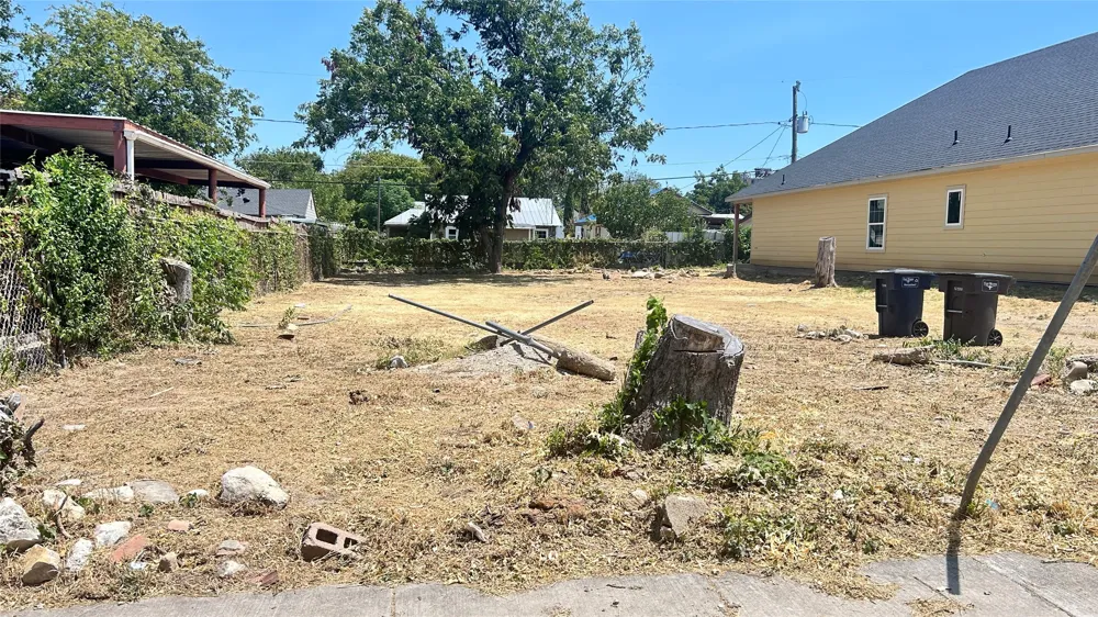3613 College Avenue Fort Worth, TX 76110