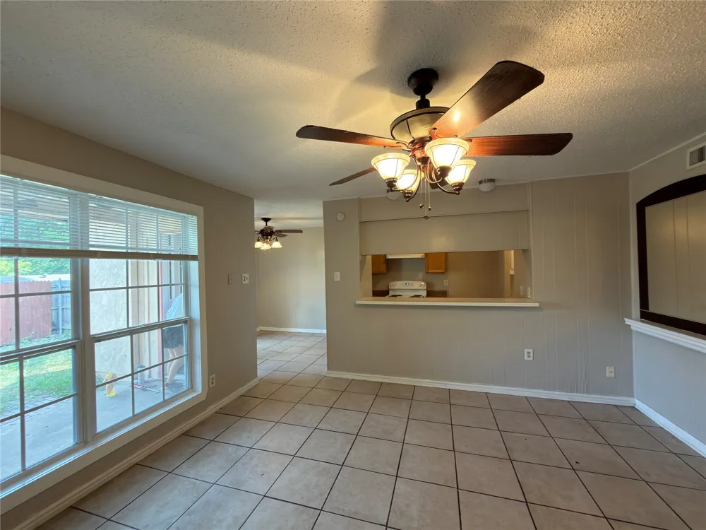 358 Valley Park Drive Garland, TX 75043