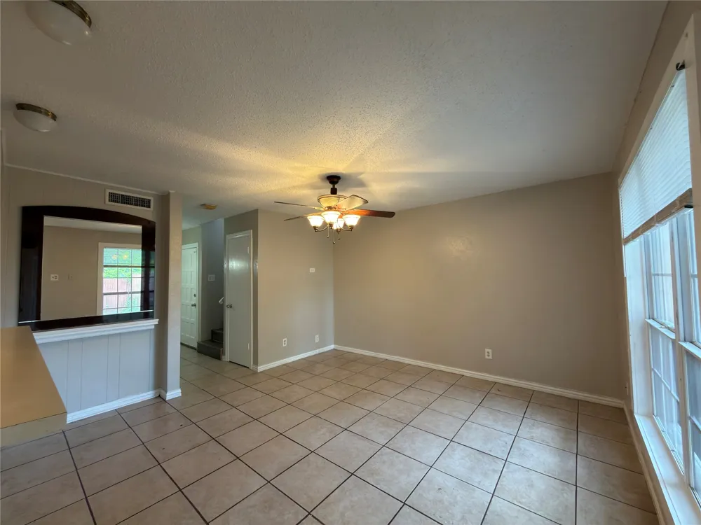 358 Valley Park Drive Garland, TX 75043
