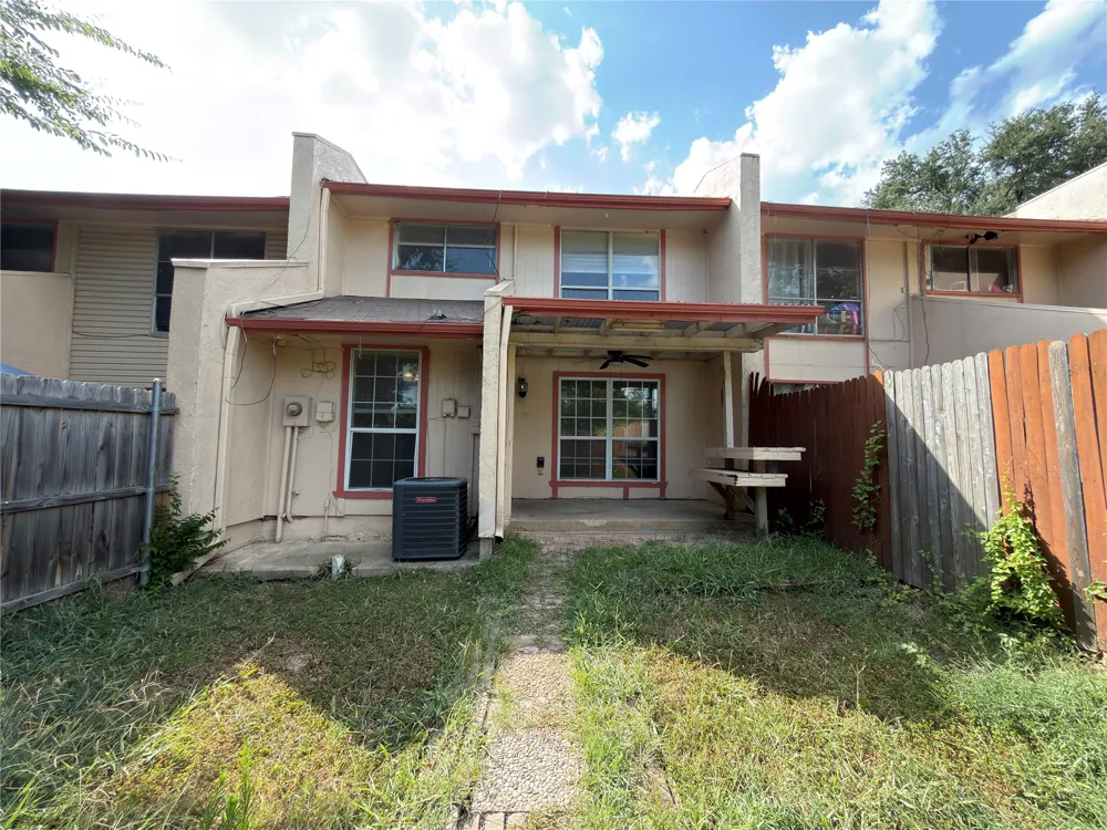 358 Valley Park Drive Garland, TX 75043