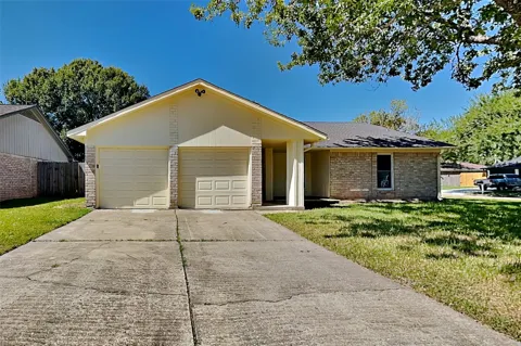 1618 Live Oak Hollow Street