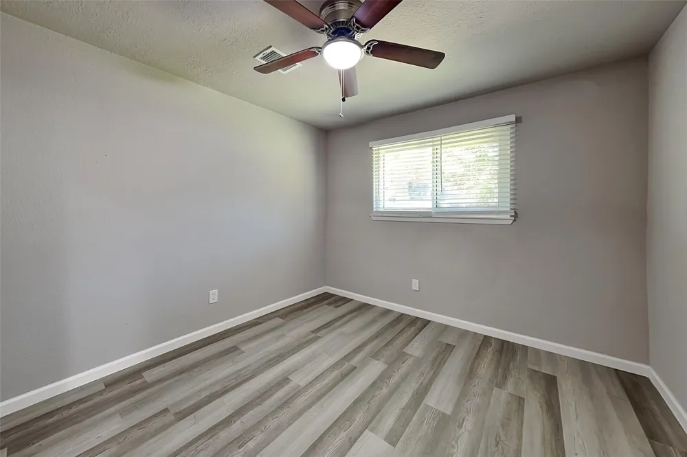 1618 Live Oak Hollow Street Pearland, TX 77581