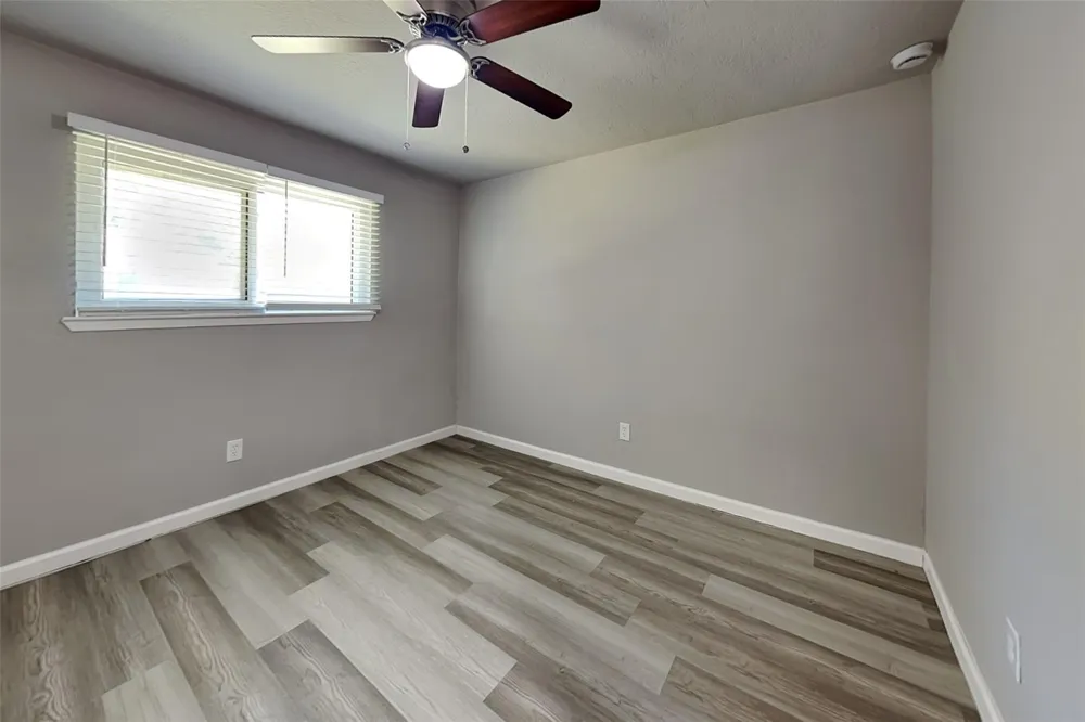 1618 Live Oak Hollow Street Pearland, TX 77581