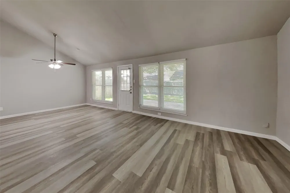 1618 Live Oak Hollow Street Pearland, TX 77581