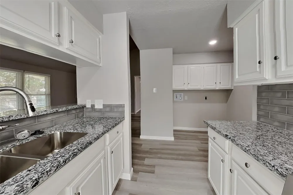 1618 Live Oak Hollow Street Pearland, TX 77581