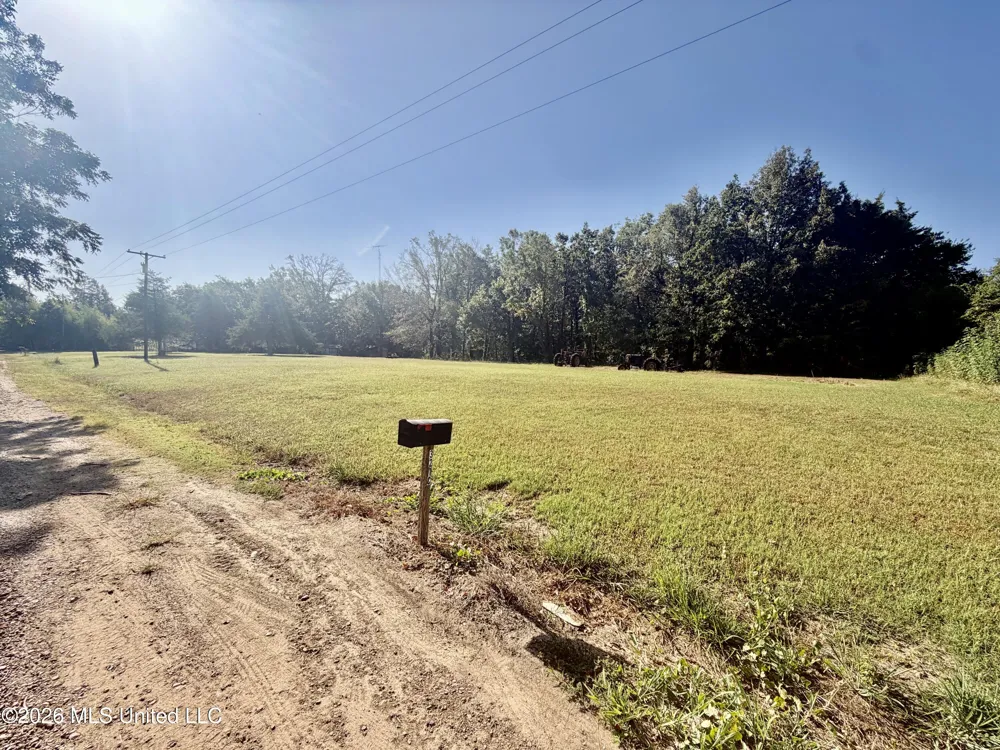 322 Walker Road Cleveland, MS 38732