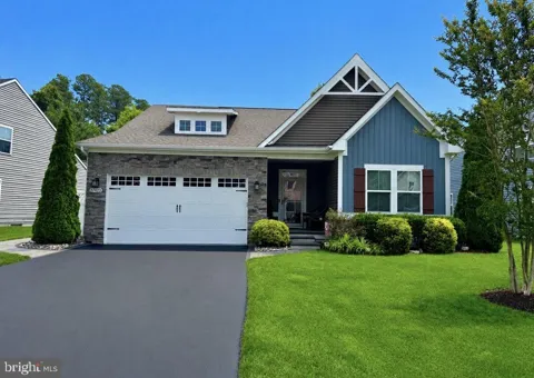 37423 WOODS RUN CIRCLE