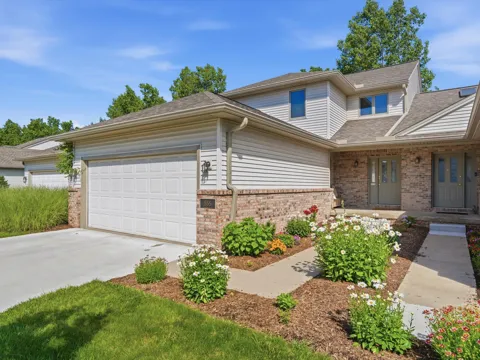 555 Sycamore Circle