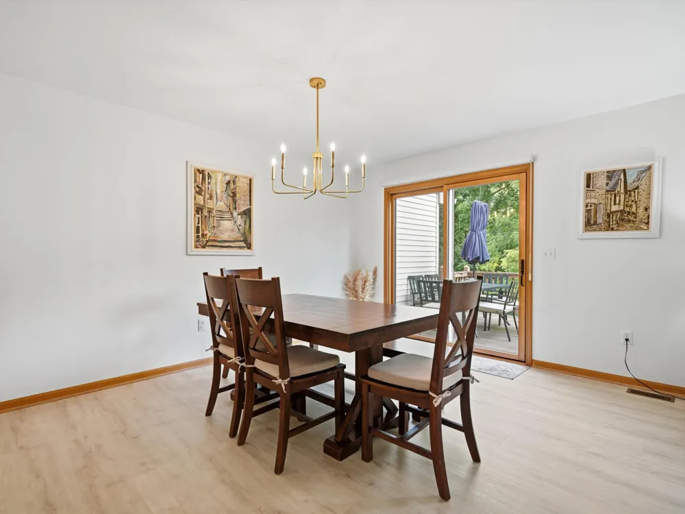 555 Sycamore Circle Saline, MI 48176