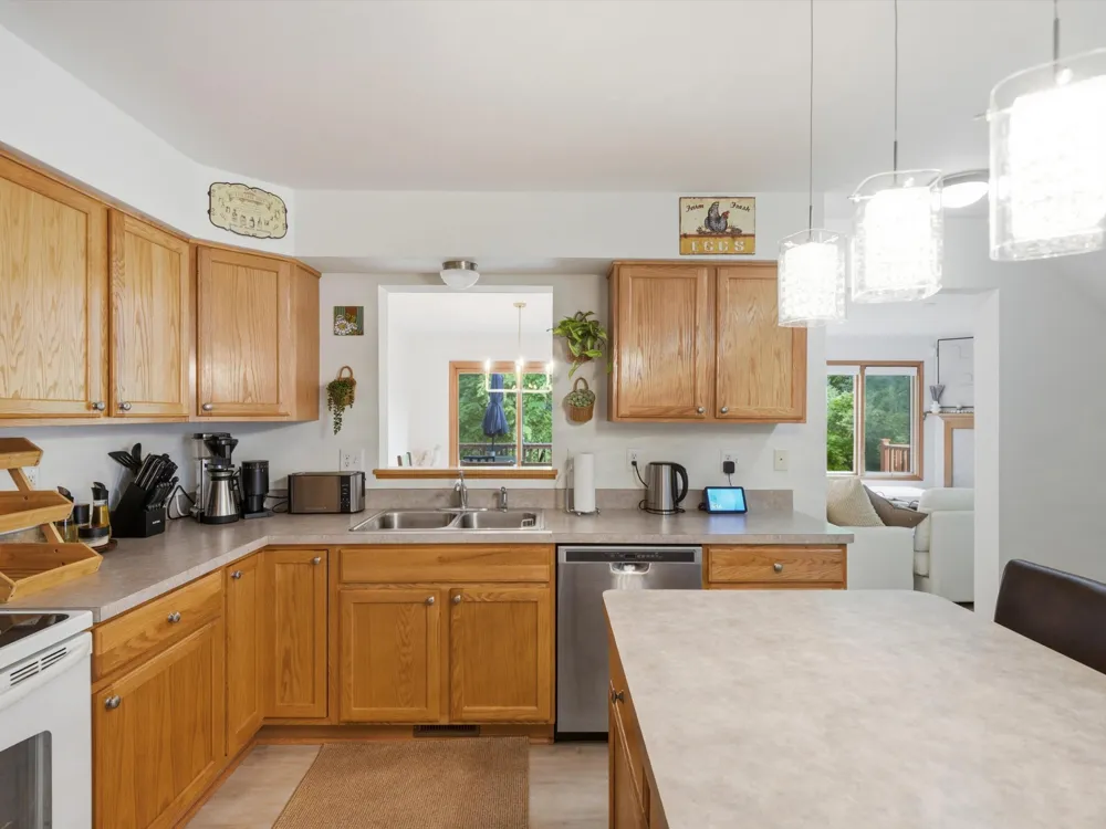 555 Sycamore Circle Saline, MI 48176