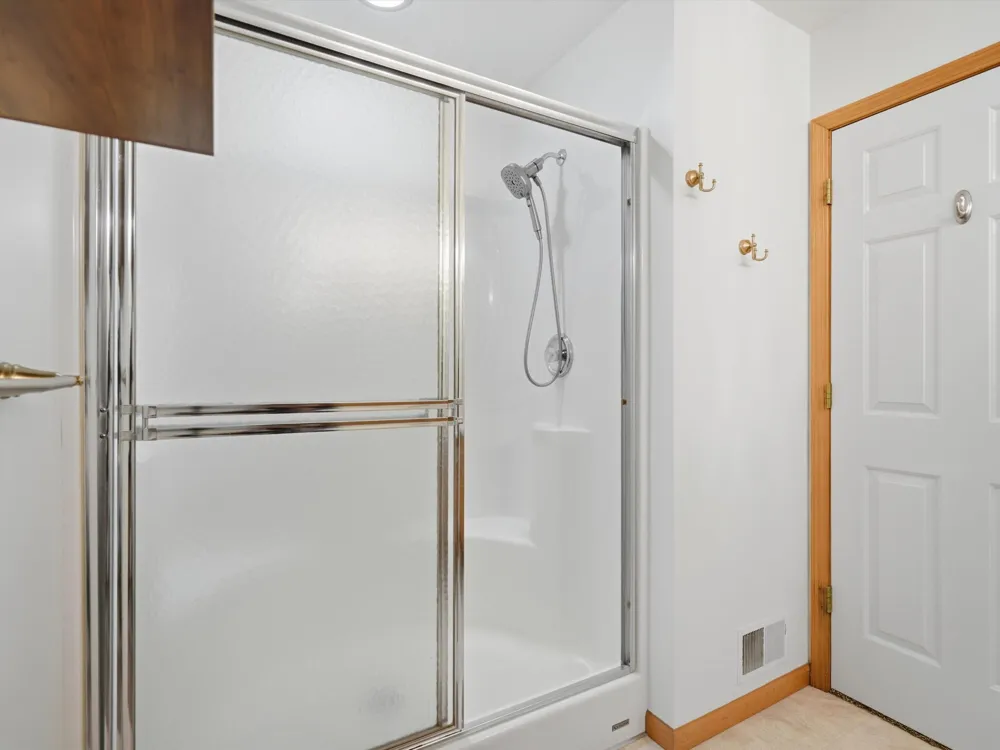 555 Sycamore Circle Saline, MI 48176