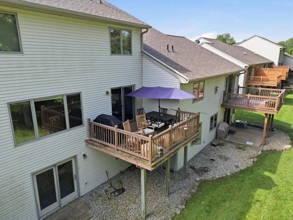 555 Sycamore Circle Saline, MI 48176