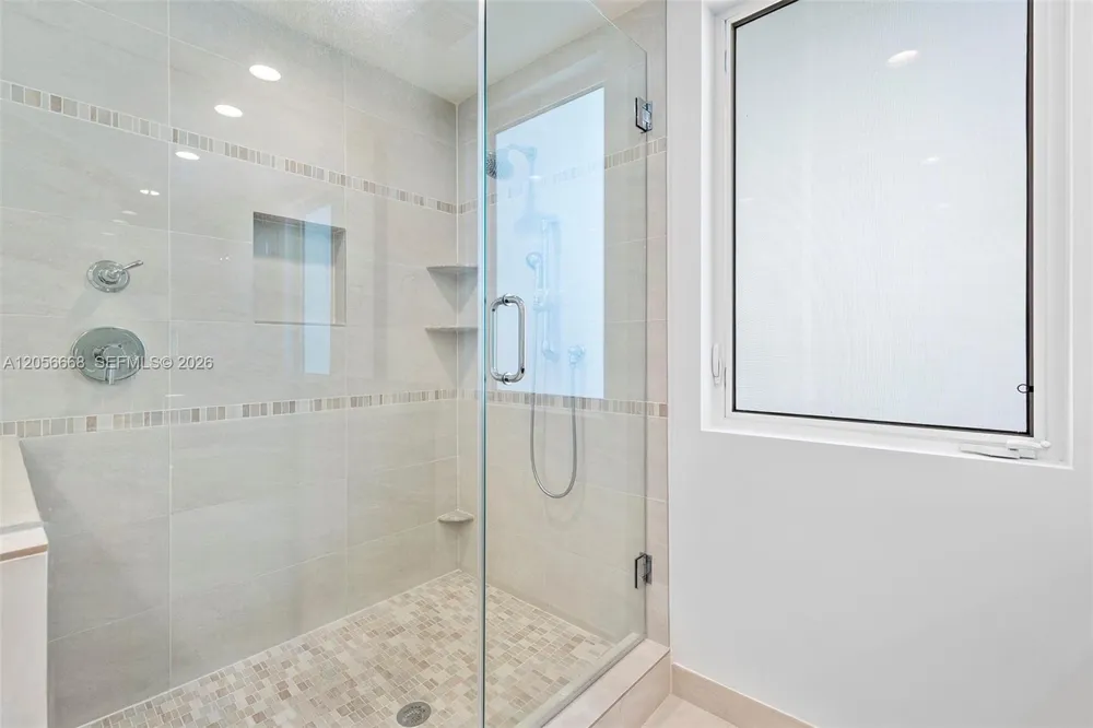 348 Elm St #B-10 Hollywood, FL 33019