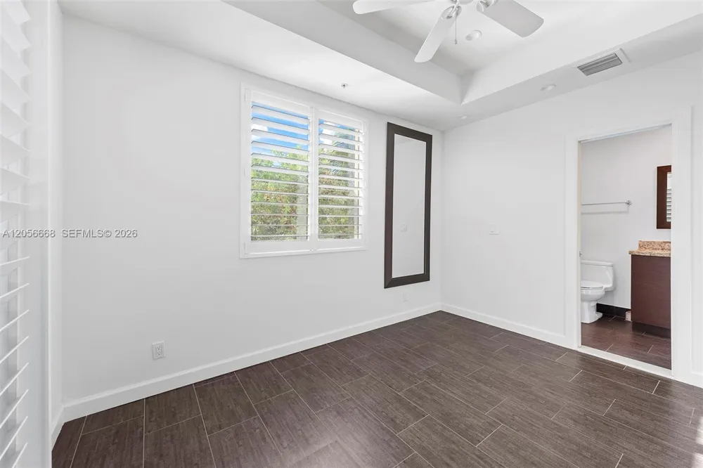 348 Elm St #B-10 Hollywood, FL 33019