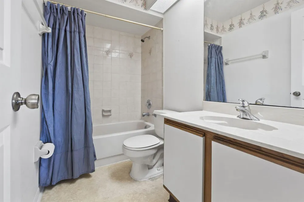 538 9TH PLACE Vero Beach, FL 32960
