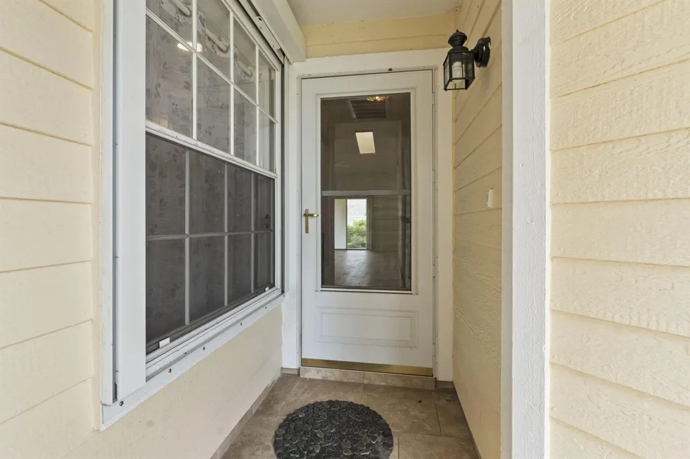 538 9TH PLACE Vero Beach, FL 32960