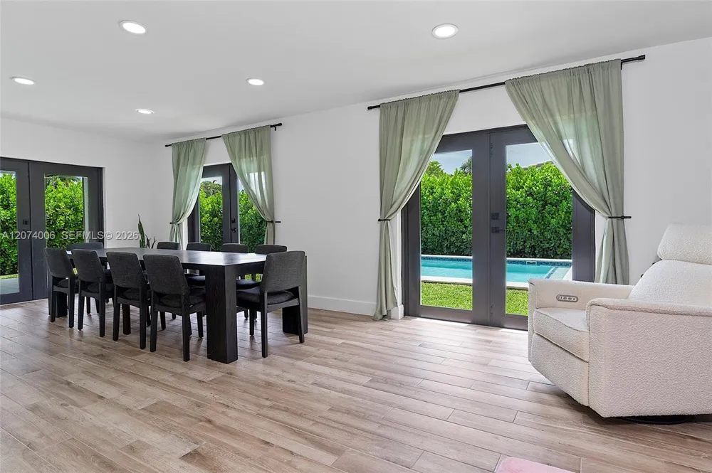 10630 NW 19th Pl Pembroke Pines, FL 33026