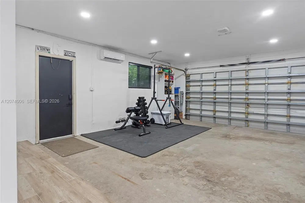 10630 NW 19th Pl Pembroke Pines, FL 33026