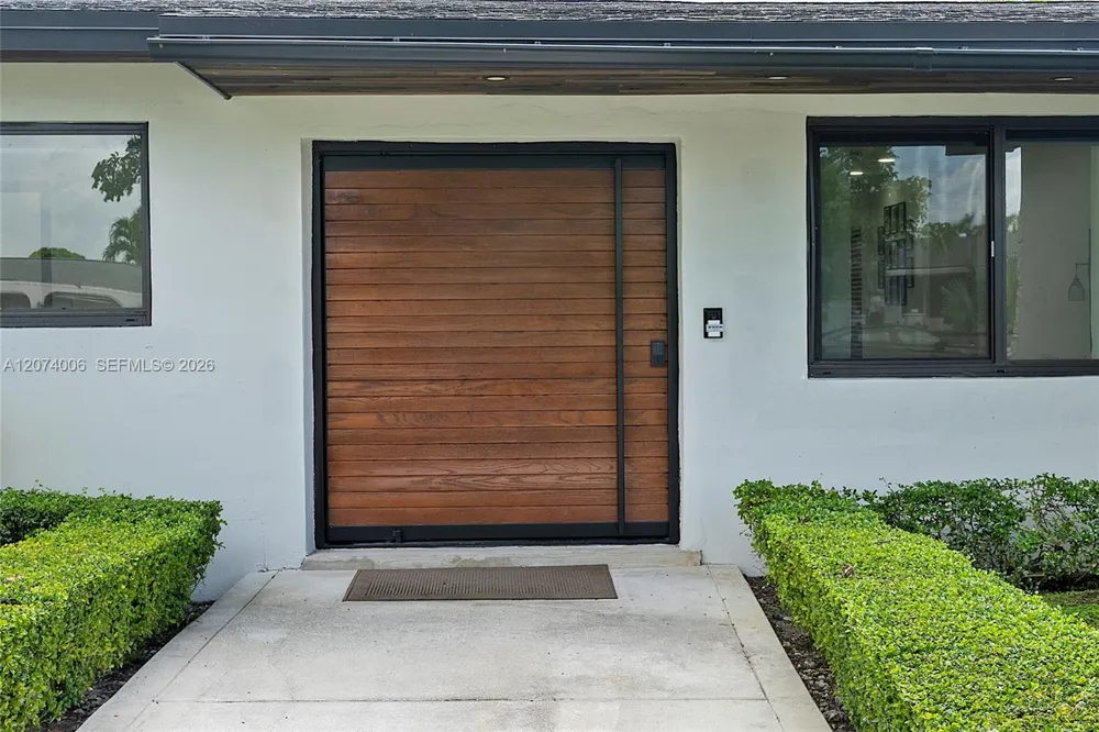 10630 NW 19th Pl Pembroke Pines, FL 33026