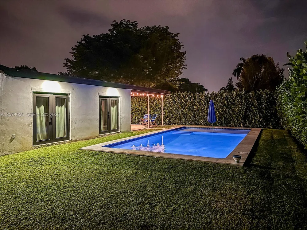10630 NW 19th Pl Pembroke Pines, FL 33026