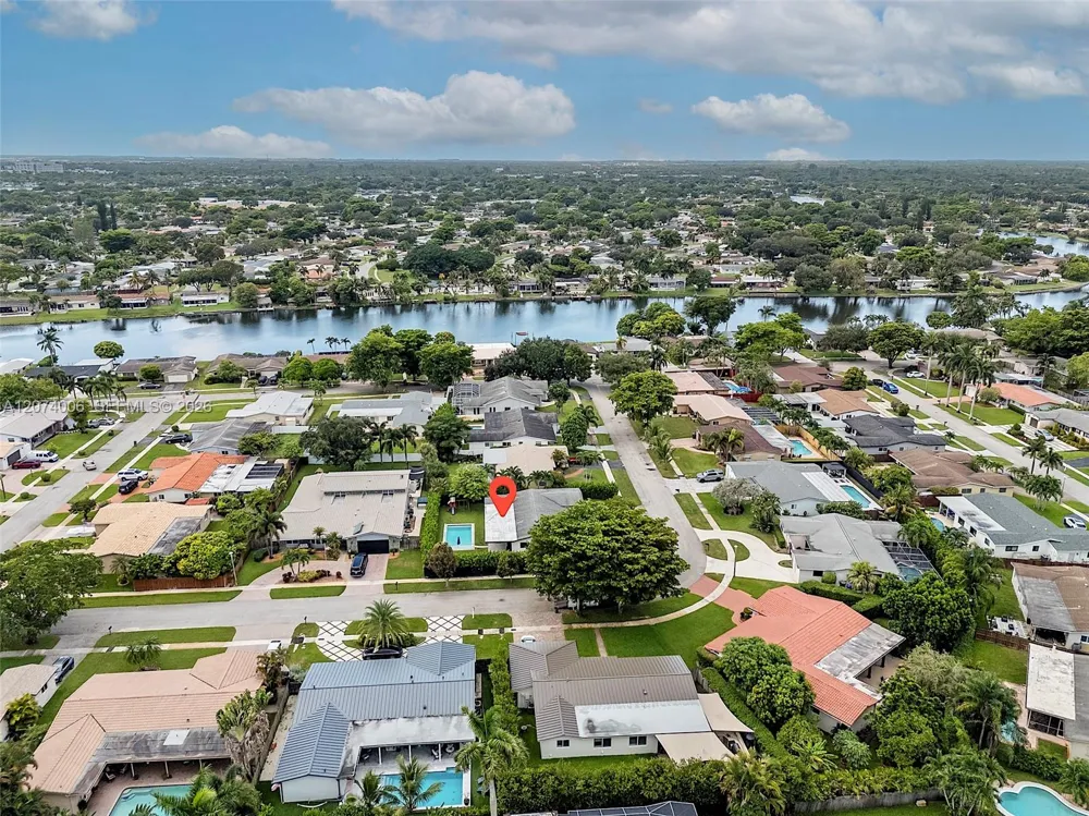 10630 NW 19th Pl Pembroke Pines, FL 33026