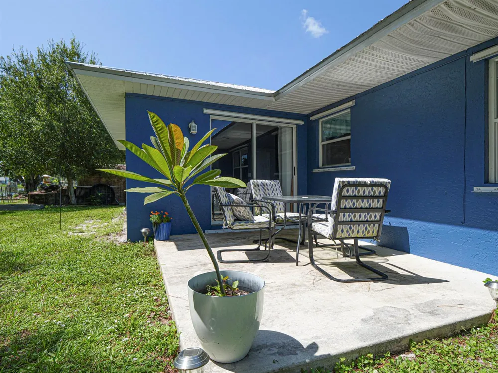 6704 HULDA DRIVE Fort Pierce, FL 34951