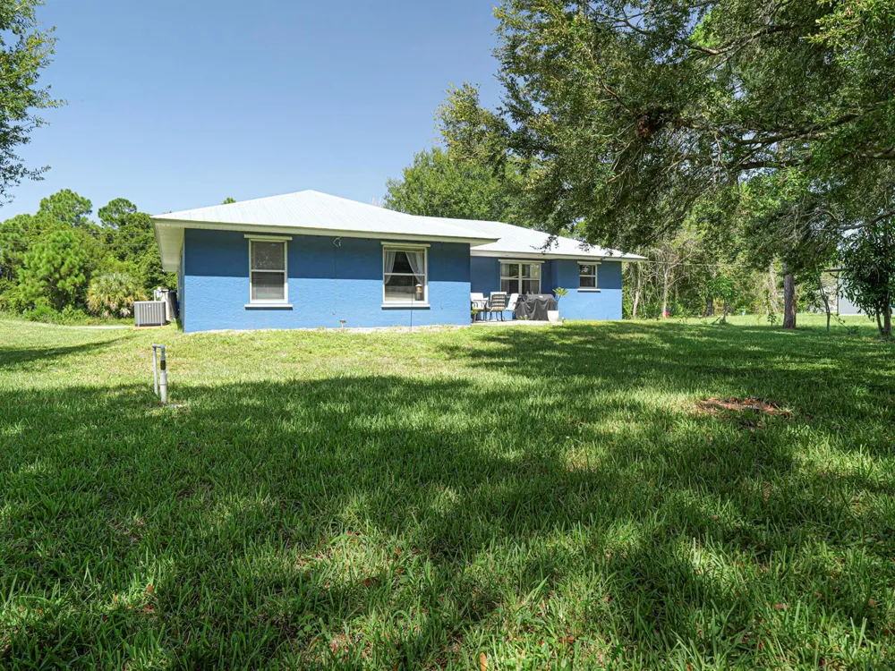 6704 HULDA DRIVE Fort Pierce, FL 34951