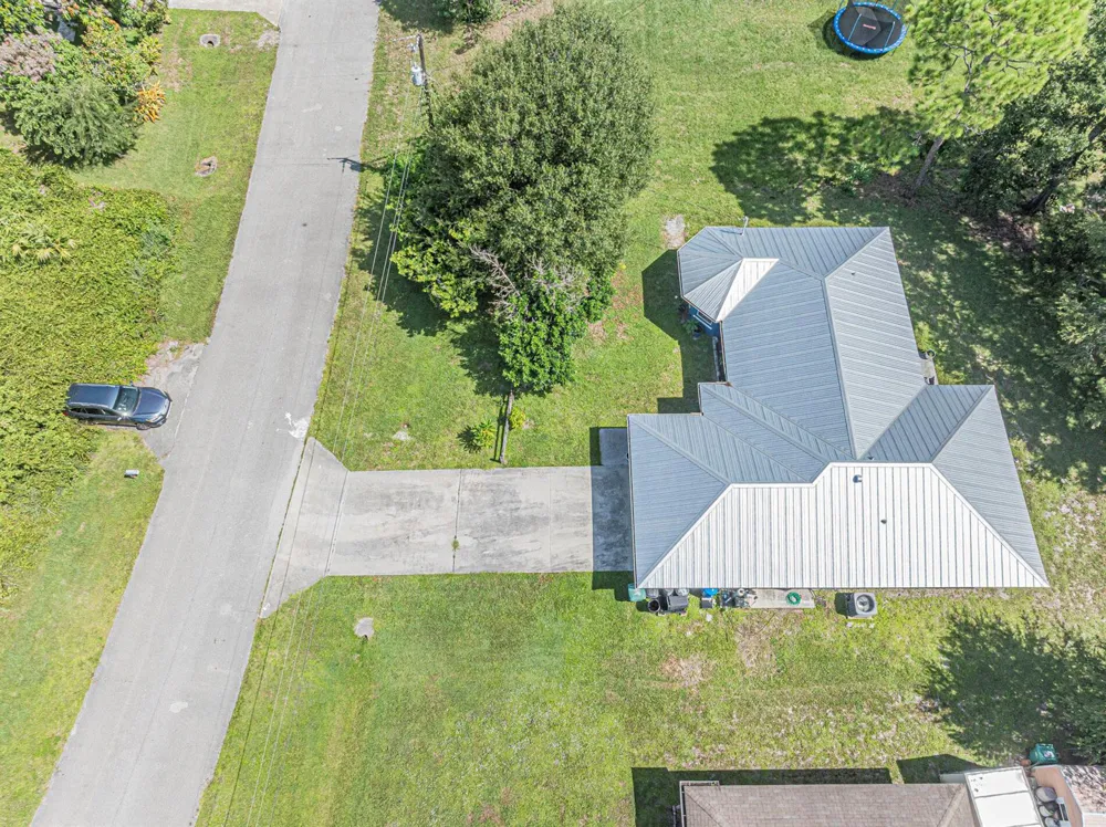 6704 HULDA DRIVE Fort Pierce, FL 34951