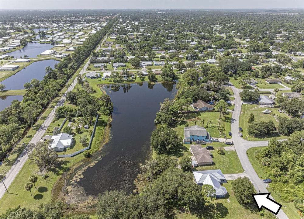 6704 HULDA DRIVE Fort Pierce, FL 34951