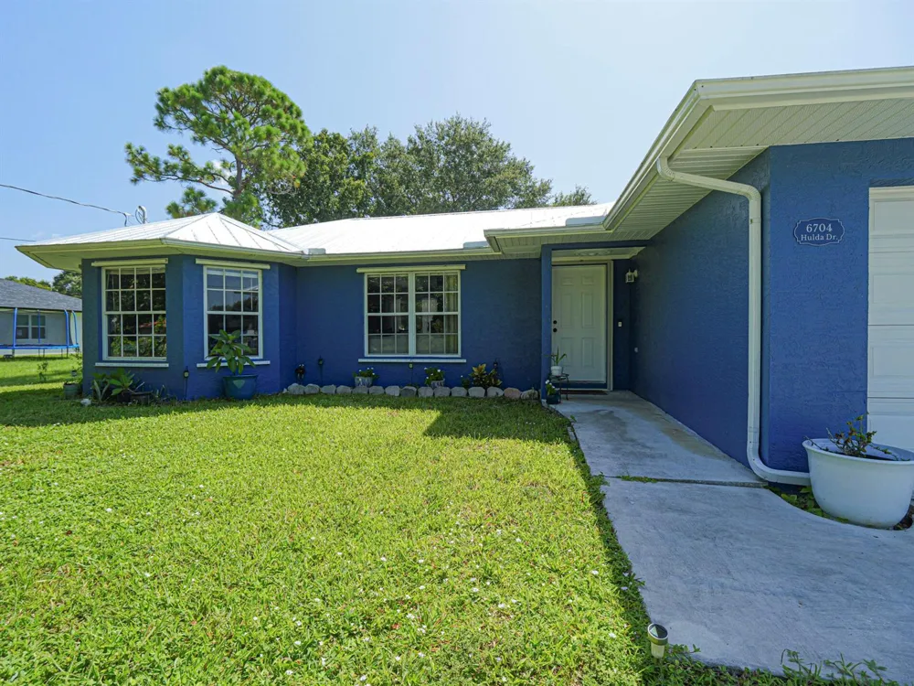 6704 HULDA DRIVE Fort Pierce, FL 34951