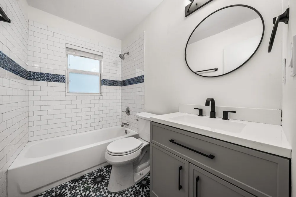 638 SW 4th Avenue Boynton Beach, FL 33426