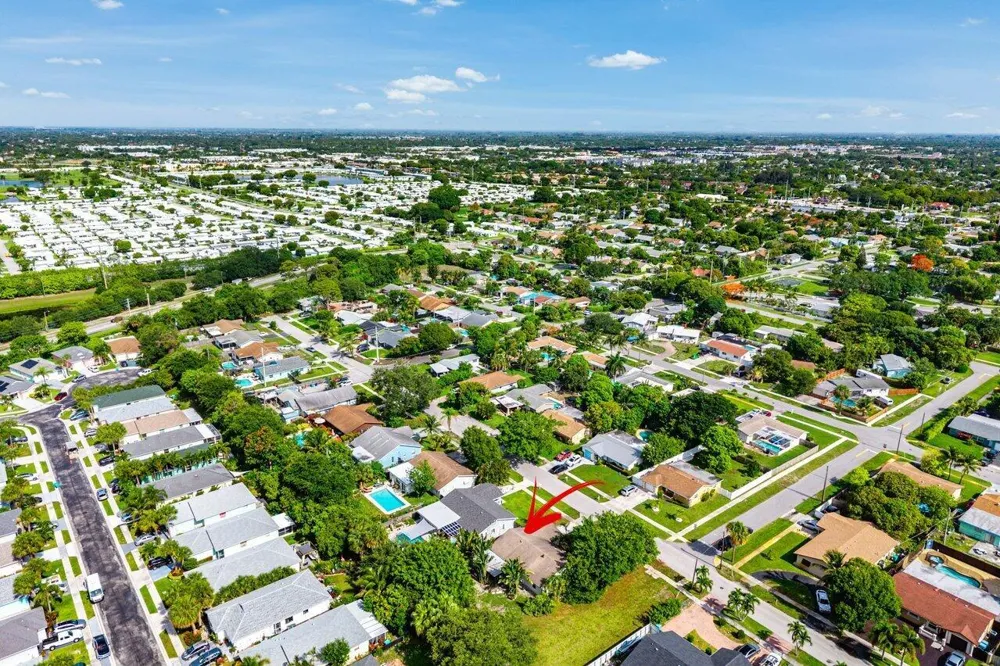 638 SW 4th Avenue Boynton Beach, FL 33426