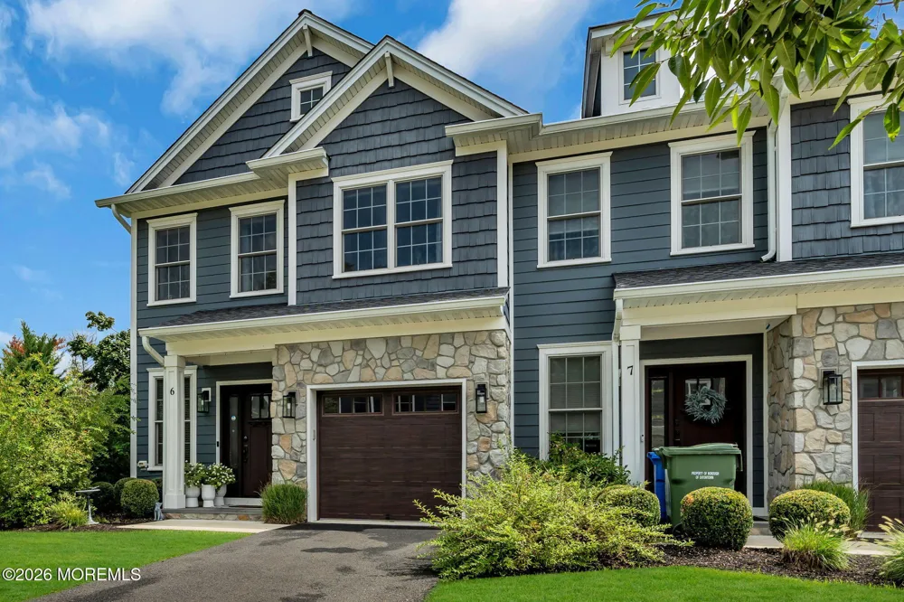 6 Samantha Way Eatontown, NJ 07724
