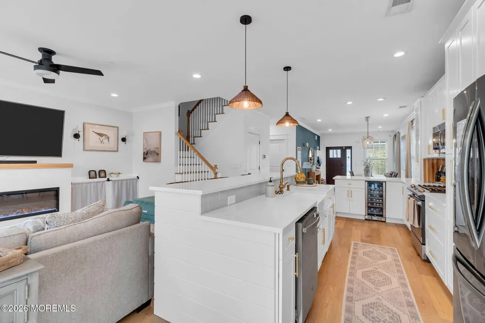6 Samantha Way Eatontown, NJ 07724