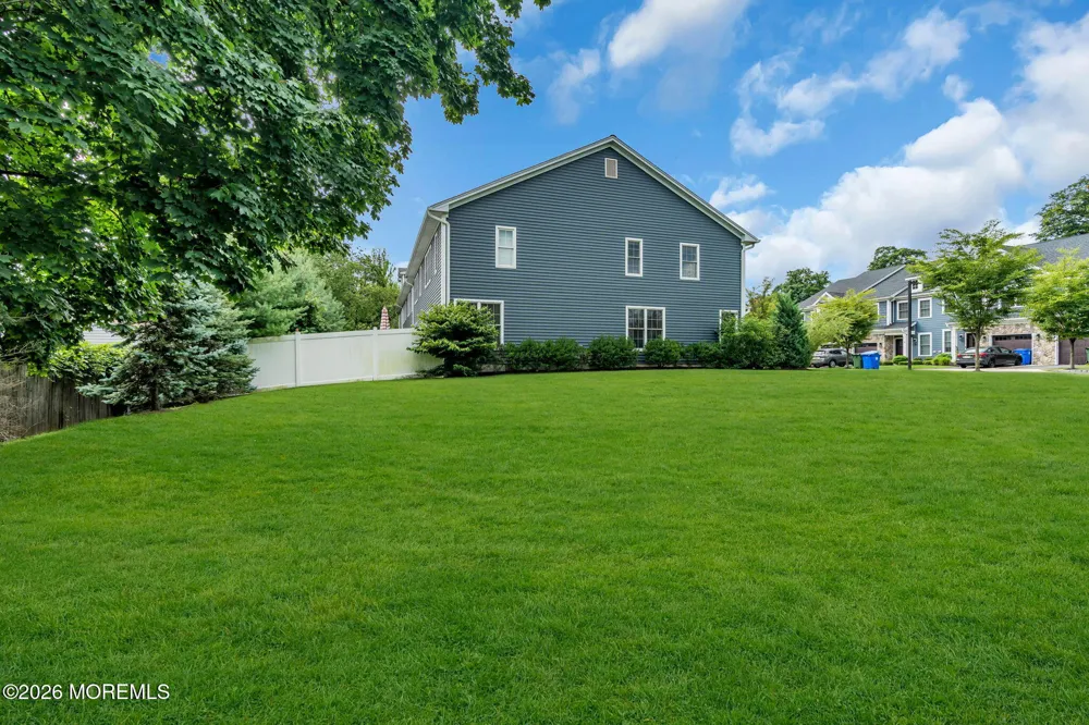 6 Samantha Way Eatontown, NJ 07724