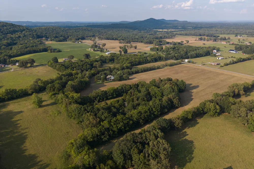 975 Haunt Hollow Rd Unionville, TN 37180