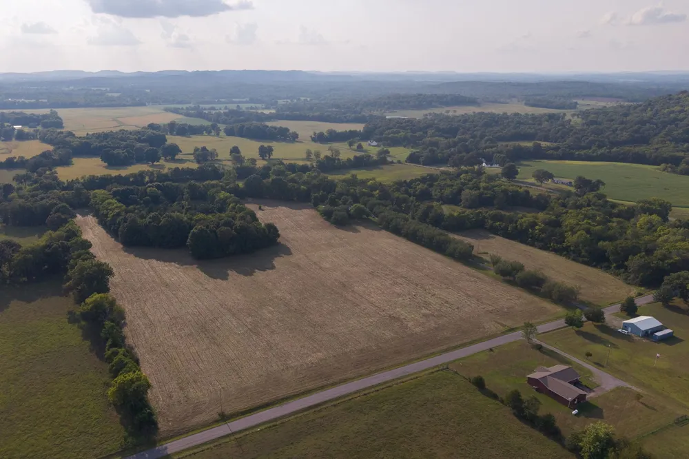 975 Haunt Hollow Rd Unionville, TN 37180