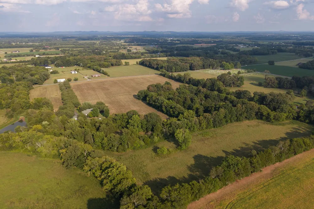 975 Haunt Hollow Rd Unionville, TN 37180