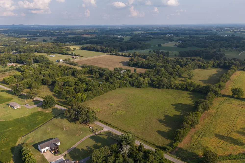 975 Haunt Hollow Rd Unionville, TN 37180