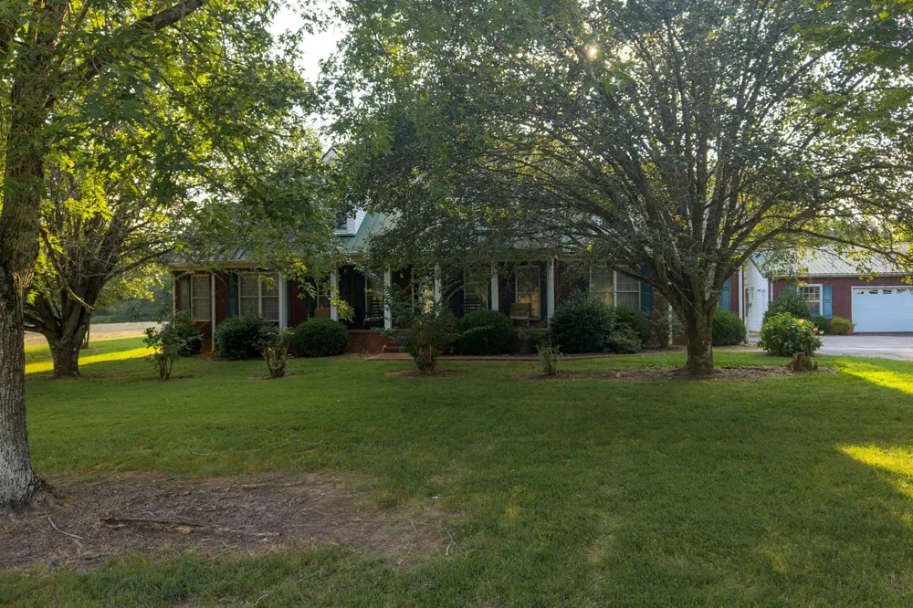 975 Haunt Hollow Rd Unionville, TN 37180