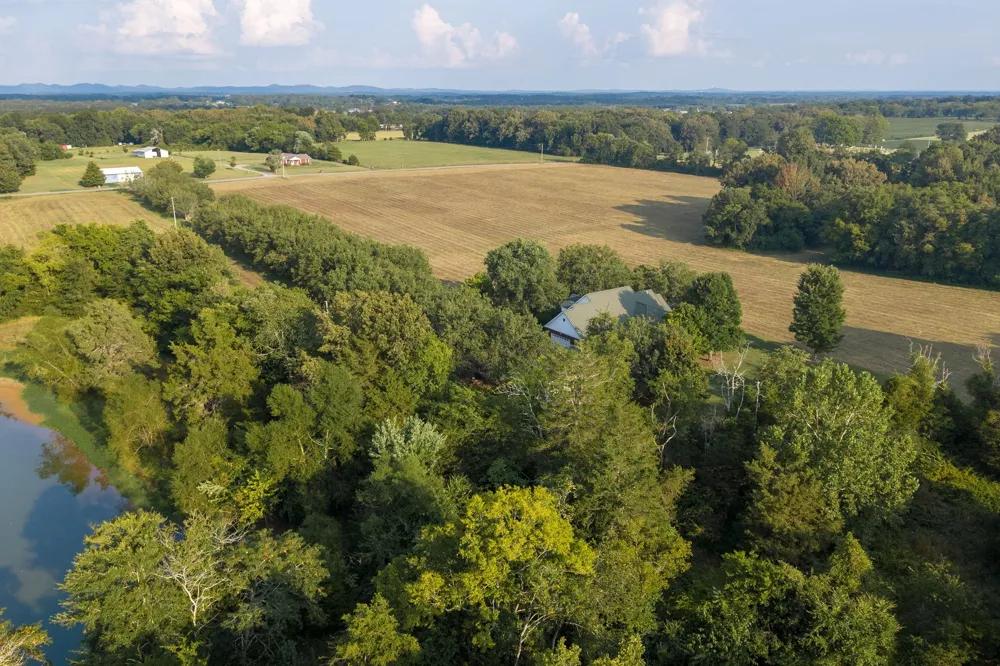 975 Haunt Hollow Rd Unionville, TN 37180